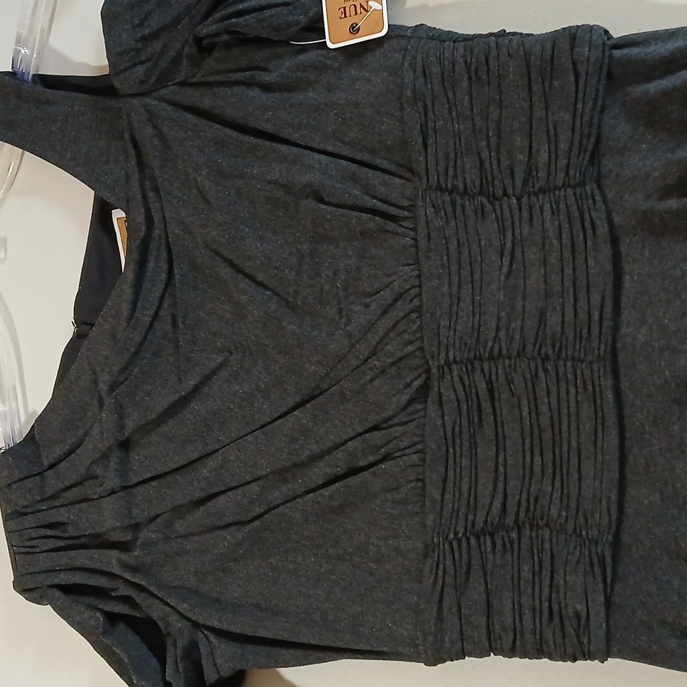NWT NUE by Shani Elegant Grey Women's Dress, Size 6 - Picture 8 of 16